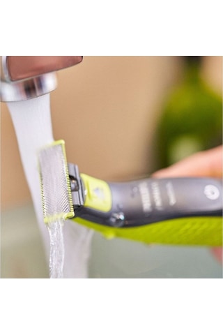 Philips QP2724 Oneblade Şekillendirici Tıraş Makinesi + Kaş, Burun Ve Kulak Kılı Makinesi Hediye