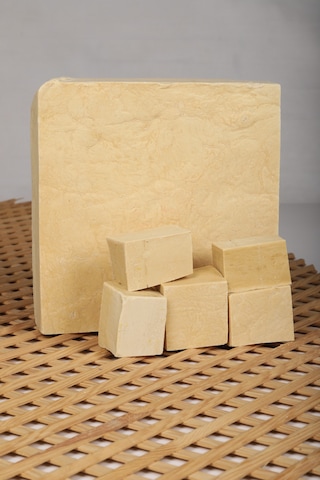 Şık Kalıp Kostiksiz Saf Orjinal El Yapımı Doğal Hakiki Zeytağlı Sabun 500 G