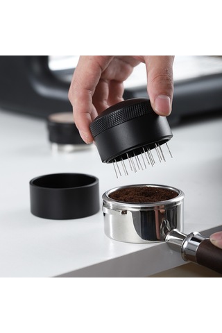 Geeksen Düzenleyebilir Dönen Kahve Toz Dağıtıcı Ve Topak Açıcı, Profesyonel Kahve Çıktısı İçin 53mm Siyah Siyah