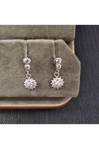 925 Ayar Gümüş Kadın Minimalist Tasarım Zirkon Taşlı Sallanır Küpe Gümüş