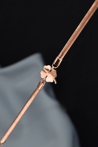 Papatya Silver 925 Ayar Gümüş Rose Kaplama Ezme Zincir Yonca Bileklik