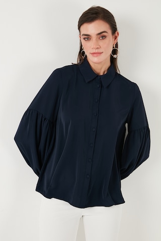 Lela Regular Fit Dikiş Detaylı Düz Yaka Balon Kol Bayan Gömlek 611Go00003 Lacivert