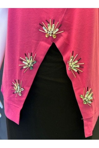 Taş İşleme Pembe Ön Detaylı %100 Pamuk Kadın T-shirt Renkli