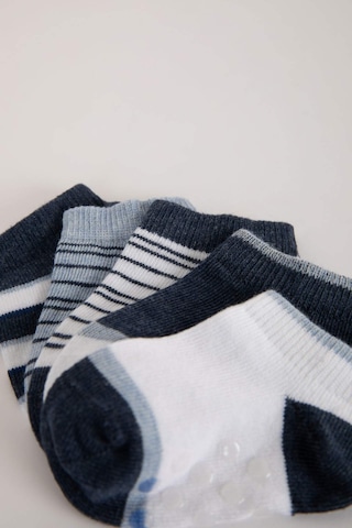 Defacto Erkek Bebek Dikişsiz 5'li Pamuklu Patik Çorap A1405A5NSNV2 Lacivert