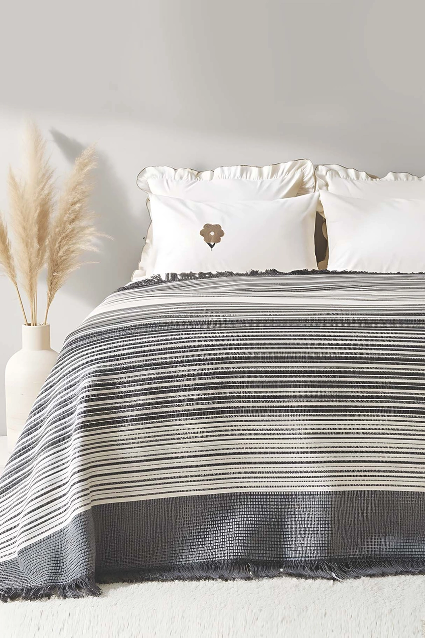 Veloura Antrasit Çift Kişilik Püsküllü Battaniye Antrasit