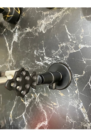 İsaoğlu Yapı Siyah Taharet Musluğu Vintage Taharet Musluk Özel Tasarım Musluk Siyah Taharat Musluğu 5 Yıl Siyah