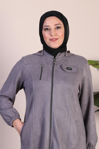 Kadın Büyük Beden Göğsü Kapşonlu Kısa Tesettur Süet Pardesü