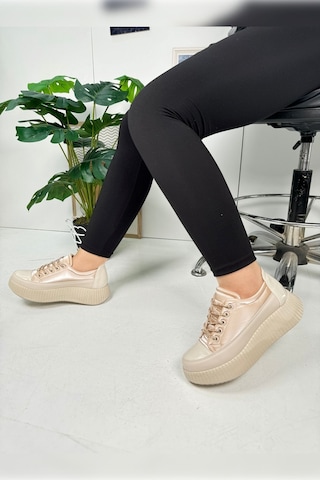 Günlük Kadın Sneaker Taşlı Bağcıklı Tırtıklı Kalın Taban Rugan Oval Burunlu Hafif Spor Ayakkabı 77504 Bej