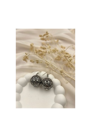 Lunarie Vintage Gümüş Renk Küre Desenli Sallantılı Küpe