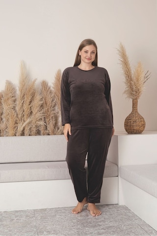 Büyük Beden Kırmızı Likralı Soft Kadife Pijama Takımı Vizon
