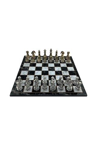 Gifthome Premium Battal Boy Metal İşlemeli Klasik Satranç Takımı Ve Katlanır Mermer Desenli Mdf Satranç Tahtası 43x43 Cm.