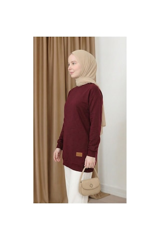 Unika Boutique Kadın Bisiklet Yaka Tesettür Yırtmaçlı Armalı Tunik Sweat Sweatshirt Bordo