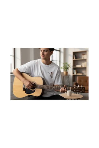 Urbantrendstore Unisex Minimal Gitar Baskılı Desen Casual Tatil İçin Sade Basic Yazlık Beyaz Tshirt Oversize Fit Rahat Geniş Salaş T-shirt Günlük Tişört Beyaz