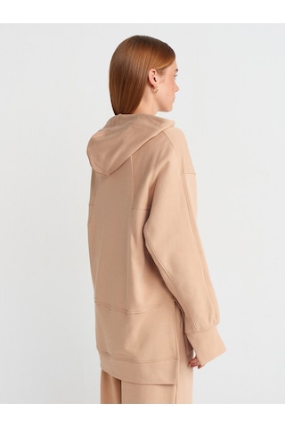Dilvin 40403 Dikiş Esprili Yırtmaçlı Sweat Camel