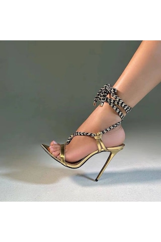 Moopi- Zarif İpli Gold 11cm Topuk