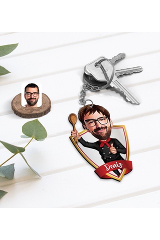 Kişiye Özel İsimli Erkek Master Chef Karikatürlü Ahşap Anahtarlık