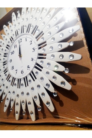 Beyaz Çok Bol Taşlı 55 Cm Ferforje Camlı Geometrik Duvar Saati Beyaz