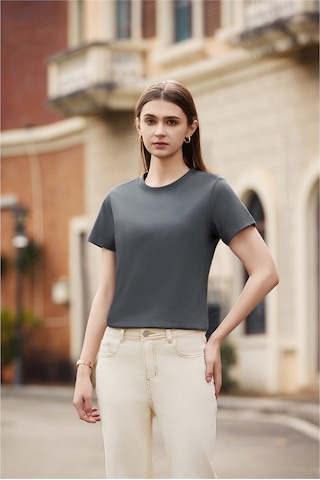 New Performance Premium Basic T-shirt %61,7 Pamuk %34,7 Polyester %3,6 Dut İpeği Demir Grisi