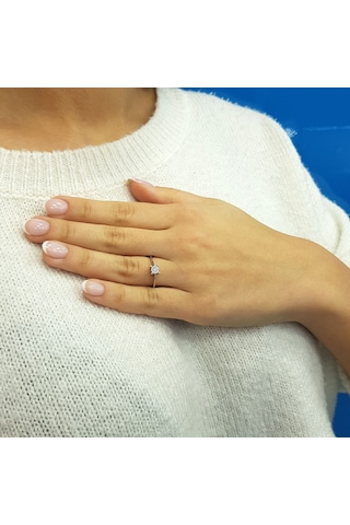 Lova 0,30 Karat Tektaş Görünümlü Pırlanta Yüzük - 1020426
