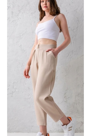 Çift Düğmeli Havuç Model Bilek Boy Kadın Kumaş Pantolon Bej