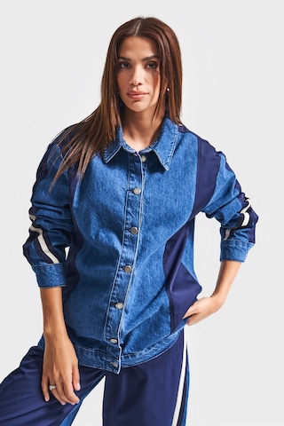 it's basic Kadın Kot Rengi 1w5-5 Oversize Parçalı Kumaş Özel Tasarım Denim Ceket