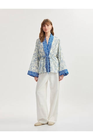 Koton Pamuklu Cepli Bağlama Detaylı 3/4 Geniş Kollu Çiçekli Kimono Mavi Desenli 5sak50030pw