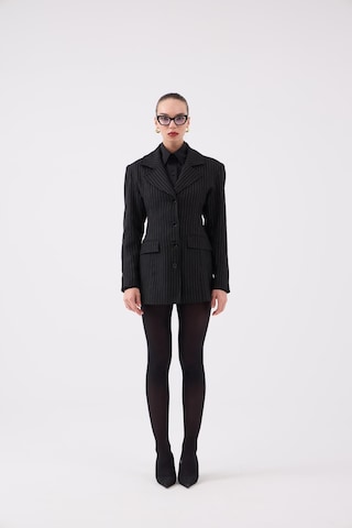 Holly Lolly Belden Oturmalı Çizgili Fit Kesim Karen Blazer Ceket Siyah