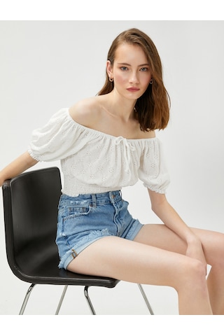 Koton Crop Bluz Fisto Gipeli Omzu Açık Beyaz 3sak70022ek Beyaz