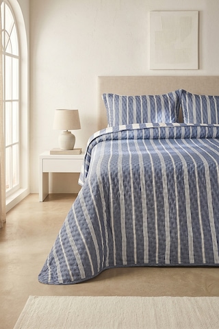 Ocean Home Textile Pamuklu Kapitoneli Lacivert Renk Çizgi Desen Çift Kişilik Yatak Örtüsü Seti 1 Adet 250 X 230 / 2 Adet 50 X 70 Cm