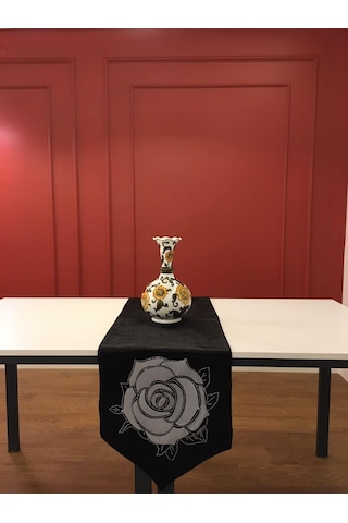 Finezza Siyah Kadife Gül Baskılı 3D Taşlı Püsküllü Runner