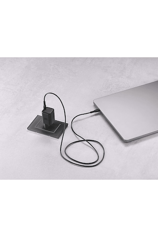 Cellularlıne 100w Laptop Şarj Kiti Siyah