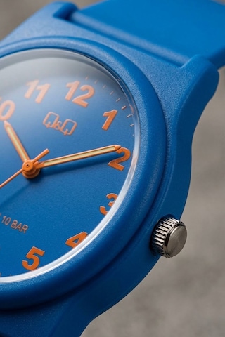 Q&q Qcg2225 Saks Mavi Rakamlı Silikon Kordonlu 38 Mm Su Geçirmez Unisex Kol Saati