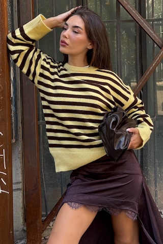 Madmext Sarı Çizgili Bisiklet Yaka Oversize Kadın Kazak Mg2894