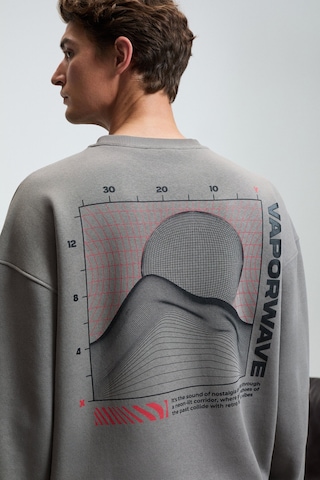 Grimelange PERCY Erkek Yuvarlak Yaka Göğsü Baskılı Sırtı Baskılı Oversize Koyu Gri Sweatshirt