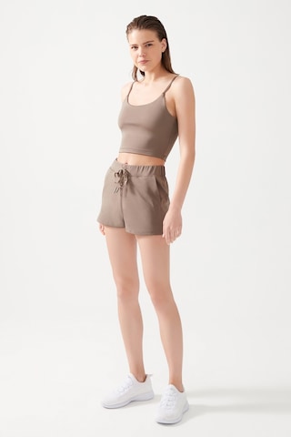 Los Ojos Kadın Haki Cepli Beli Lastikli Basic Fit Spor Şort Shorts Haki