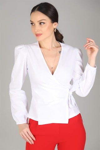 Sweetness Kadın Beyaz Kruvaze Model Likralı Gömlek Beyaz