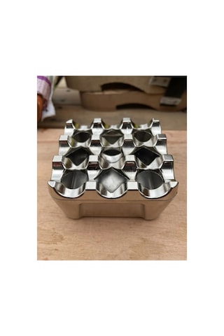 4 Adet Paslanmaz Izgaralı Döküm Kül Tablası Kromaj Metal Kare Küllük