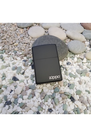 Zippo Çakmak Mat Siyah Zippo Logo 218-067277
