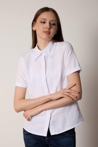 Pera Moda Poplin Kumaş Kısa Kollu Gizli Düğmeli Gömlek Beyaz
