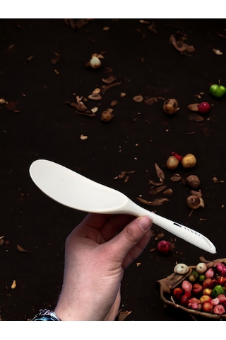 Sert Uçlu Isıya Dayanıklı Silikon Kaşık 28/22/20cm Krem