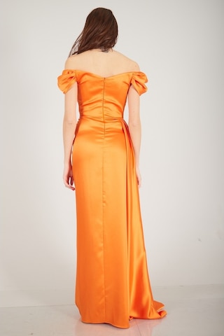 Ardanewline Feminist Oranj Drape Detaylı Saten Kumaş Abiye Elbise 9704858.24