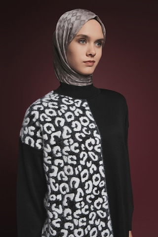 Armine Trend Leopar Desenli Balıkçı Yaka Triko Tunik Siyah 25ytd4110 Siyah