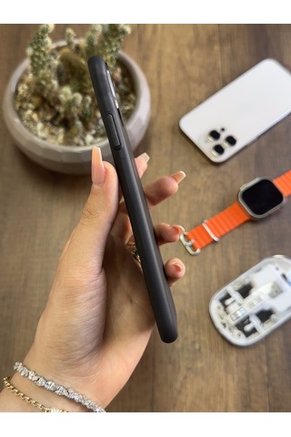 Apple iPhone 12 Pro Max Uyumlu Süper İnce Mat Ultra Thin Silikon Kılıf Siyah