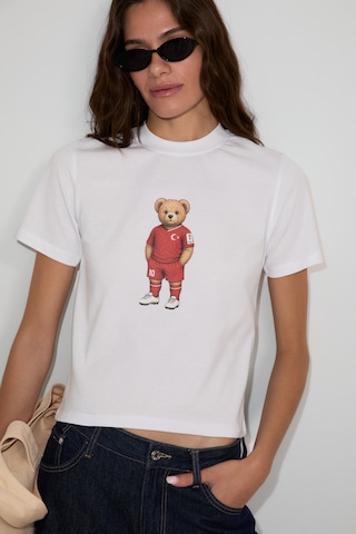 Grımelange Umayana Kadın Yumuşak Ve %100 Organik Pamuklu Dünya Kupasına Özel Baskılı Beyaz T-shirt