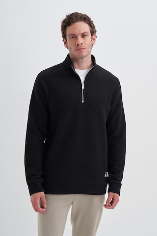 Cazador 50670 Erkek Dik Yaka Sweat Siyah