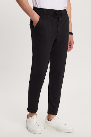 Tudors Erkek Slim Fit Pamuklu Beli Bağlamalı Yan Cepli Katlamalı Paça Jogger Siyah Pantolon-33811 Siyah