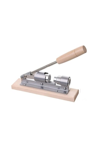 Monyee Ev İçin Çeşitli Fındıkların Kabuklarını Açmak İçin Ayarlanabilir Ahşap Ve Metal Lehimli Fındık Kırıcı Araç Gümüş