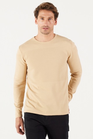 AC&Co / Altınyıldız Classics Erkek Bej Anti-Pilling Özellikli Tüylenme Yapmayan Standart Fit Bisiklet Yaka Çizgi Dokulu Triko 4A4921100065KBJ3XL Bej