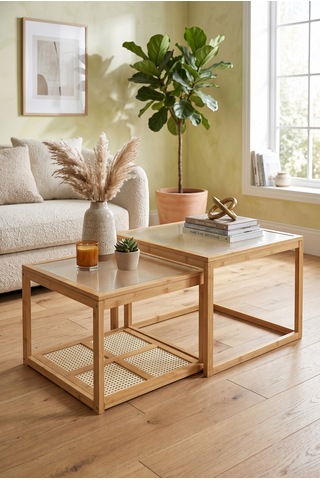 Robin Home Modern Doğal Bambu 2'li Kare Orta Sehpa Seti Temperli Camlı Ve Yapay Rattan Alt Raflı Zigon Bej