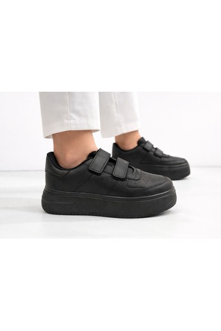 Papucumun Dünyası Aır Kalın Yüksek Taban Cırt Bantlı Kadın Sneaker Siyah